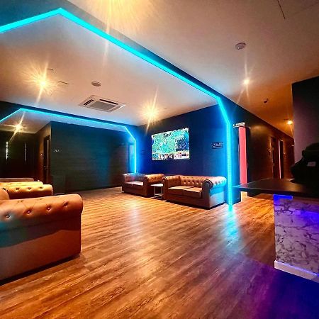 Arena Esports @ Orchard Otel Singapur Dış mekan fotoğraf