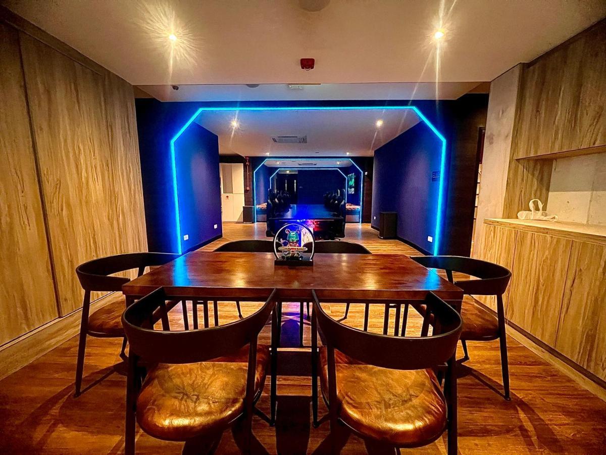 Arena Esports @ Orchard Otel Singapur Dış mekan fotoğraf